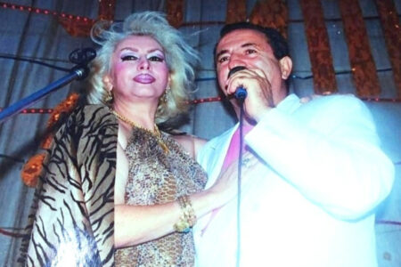 Oxu.az – Oğlunu faciəli şəkildə itirdi, yoldaşı şər atdı, dəfninə heç kim gəlmədi: “Toylar kralı”nın həyatı
